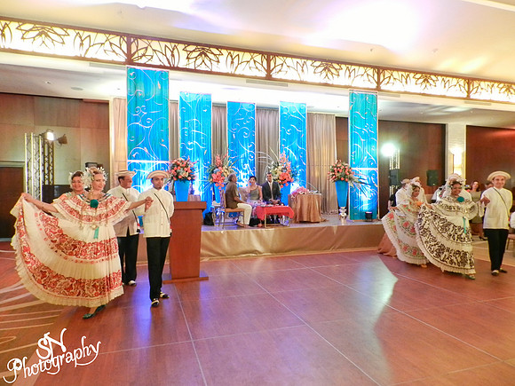 Traditional Panamanian Dance